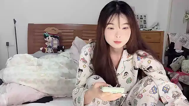 Akong11 online show from 10/04/25, 06:39