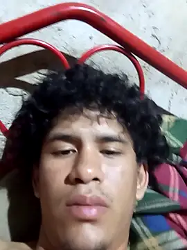 Snapshot of carluis2 chatting on 02/24/26, 03:32 carluis2 online show from 02/24/26, 03:32
