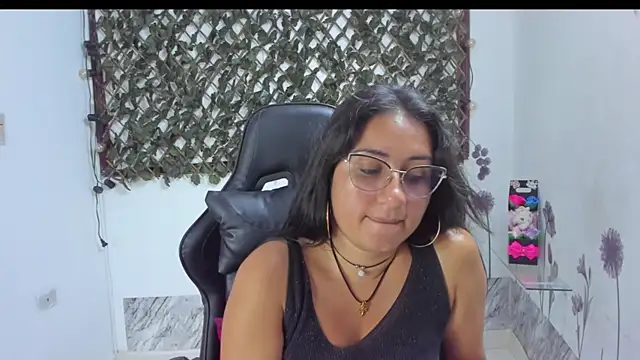 Luna021 1 online show from 11/07/25, 07:47