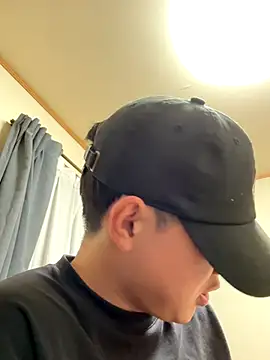 Snapshot of KAMESAN08 chatting on 10/15/25, 11:43 KAMESAN08 online show from 10/15/25, 11:43