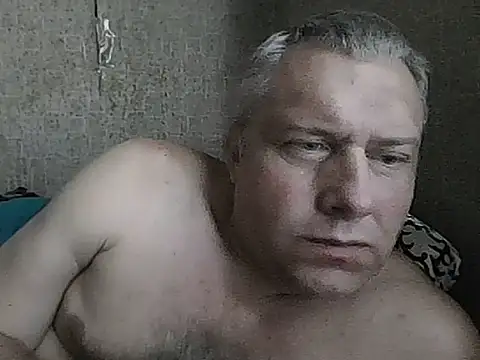 Snapshot of evulis1 chatting on 08/01/26, 03:44 evulis1 online show from 08/01/26, 03:44