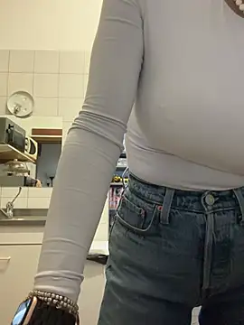 ainaht online show from 02/21/26, 08:48