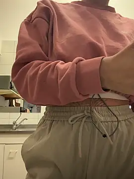 ainaht online show from 03/10/26, 08:19