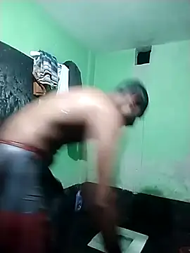 mdNajmus69 online show from 04/20/26, 04:54