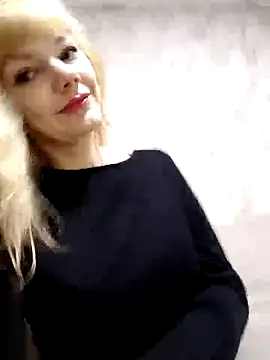 AliceSwan1122 online show from 10/03/25, 02:36