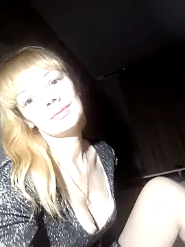 AliceSwan1122 online show from 10/13/25, 08:53