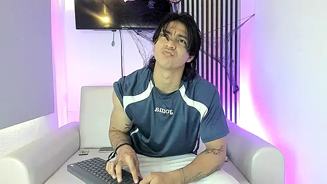 toji luxxer online show from 10/25/25, 08:14