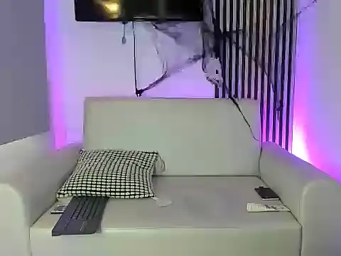 toji luxxer online show from 10/26/25, 08:15