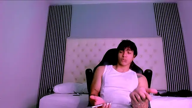 toji luxxer online show from 11/13/25, 02:54