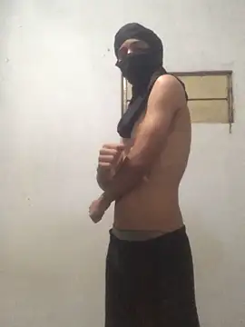 KingLamed online show from 09/18/25, 01:40