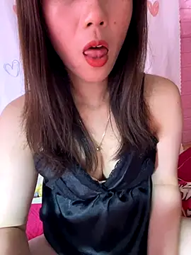 Moon pusy online show from 11/05/25, 05:07