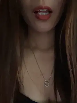 Snapshot of Moon_pusy chatting on 06/11/26, 02:53 Moon pusy online show from 06/11/26, 02:53