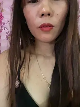 Snapshot of Moon_pusy chatting on 06/12/26, 03:05 Moon pusy online show from 06/12/26, 03:05