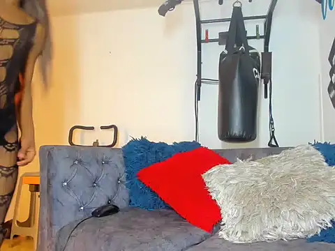 Snapshot of sabrina_xxx11 chatting on 11/30/25, 11:36 sabrina xxx11 online show from 11/30/25, 11:36