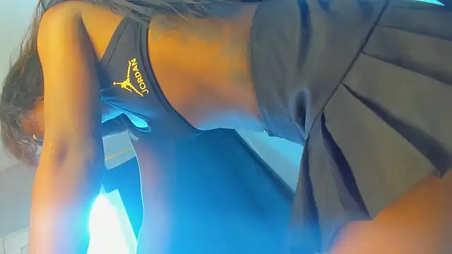 Snapshot of sabrina_xxx11 chatting on 02/06/26, 09:18 sabrina xxx11 online show from 02/06/26, 09:18