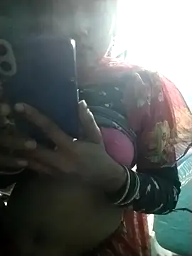 Hotwera97444 online show from 04/19/26, 10:23