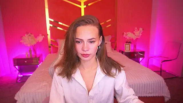 ShyySiren online show from 11/01/25, 08:27