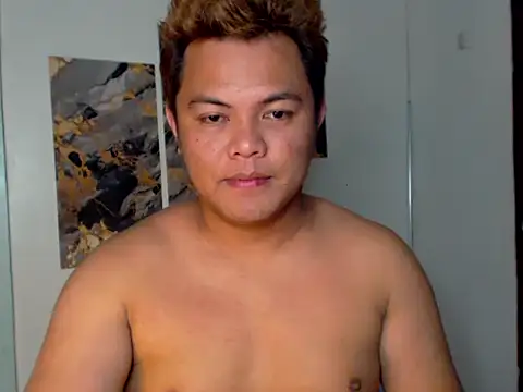 Snapshot of Gayasianzowe chatting on 09/22/25, 11:01 Gayasianzowe online show from 09/22/25, 11:01