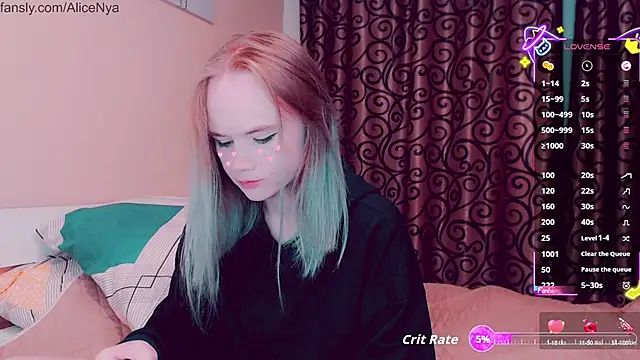Snapshot of AliceNya_cute chatting on 10/06/25, 04:21 AliceNya cute online show from 10/06/25, 04:21