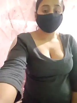 Romantic couple89 online show from 12/14/25, 01:22