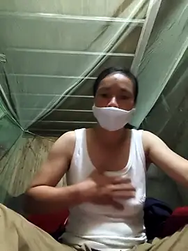 Snapshot of lily-00 chatting on 10/01/25, 12:49 lily-00 online show from 10/01/25, 12:49