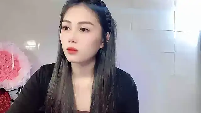 Lyly4757 online show from 11/17/25, 02:34