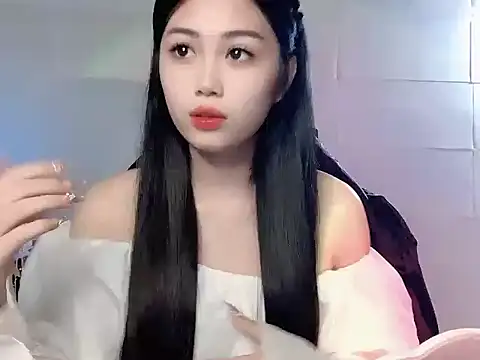 Lyly4757 online show from 12/13/25, 10:15