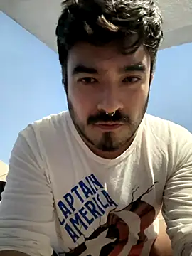 Snapshot of Leon__Dark chatting on 09/28/25, 05:24 Leon  Dark online show from 09/28/25, 05:24