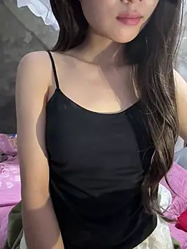 Snapshot of Bella_sexy98 chatting on 07/17/26, 05:14 Bella sexy98 online show from 07/17/26, 05:14