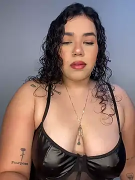 krisstenSantos online show from 11/05/25, 12:27