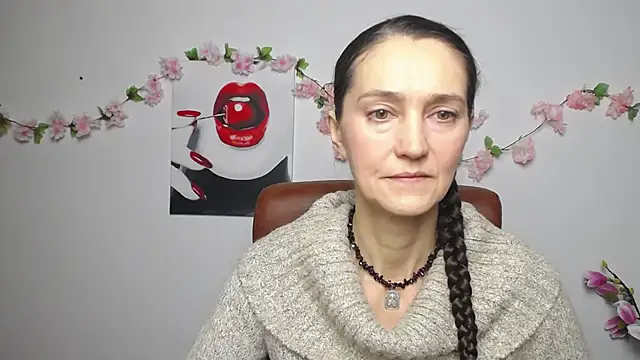 TayaFinch online show from 11/08/25, 01:22