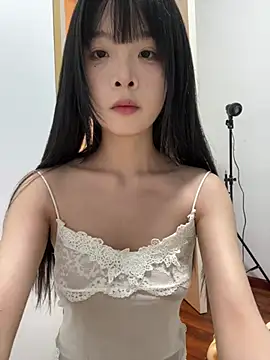 qiqi x online show from 05/05/26, 02:14