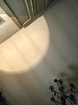 Snapshot of STRIPsegale chatting on 01/07/26, 10:23 STRIPsegale online show from 01/07/26, 10:23