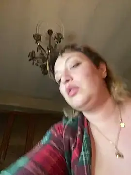 Snapshot of STRIPsegale chatting on 02/09/26, 09:52 STRIPsegale online show from 02/09/26, 09:52