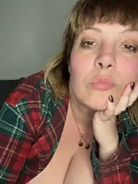 Snapshot of STRIPsegale chatting on 03/26/26, 09:31 STRIPsegale online show from 03/26/26, 09:31