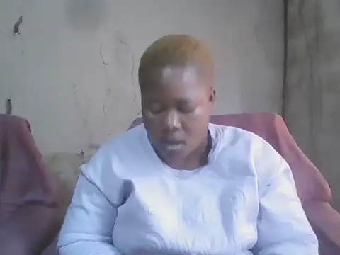 Snapshot of Bustyass93 chatting on 01/14/26, 08:31 Bustyass93 online show from 01/14/26, 08:31