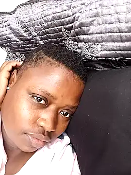 lady-zeei online show from 10/03/25, 10:56