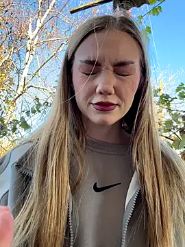 MilaMoone online show from 11/03/25, 11:22