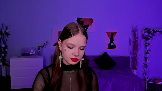 BetsyKiss online show from 12/04/25, 05:10