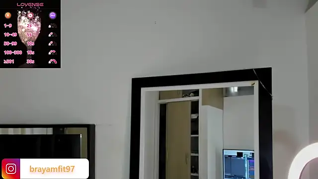 Snapshot of ArexBlakk chatting on 02/25/26, 02:27 ArexBlakk online show from 02/25/26, 02:27