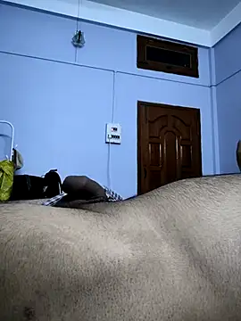 Snapshot of Donerviky chatting on 09/18/25, 07:27 Donerviky online show from 09/18/25, 07:27