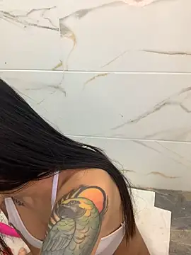 Snapshot of MiQeilaSweet chatting on 03/13/26, 04:57 MiQeilaSweet online show from 03/13/26, 04:57