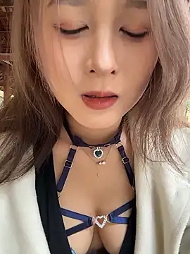 yuki june online show from 01/16/26, 08:29