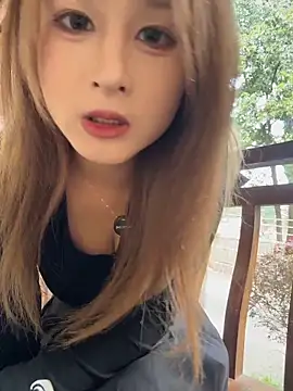 yuki june online show from 03/05/26, 08:10