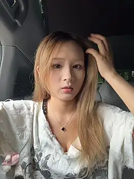 Snapshot of yuki_june chatting on 05/17/26, 08:12 yuki june online show from 05/17/26, 08:12