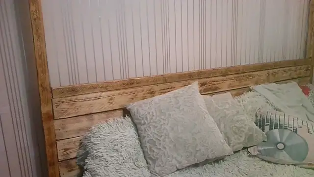 EthelsLover online show from 11/20/25, 10:04