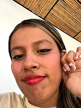 EMILIIA RICHTER   online show from 10/07/25, 06:49