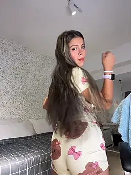 EMILIIA RICHTER   online show from 12/02/25, 11:37