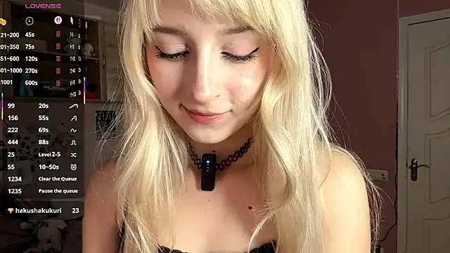 FridaAaberg online show from 11/29/25, 07:33