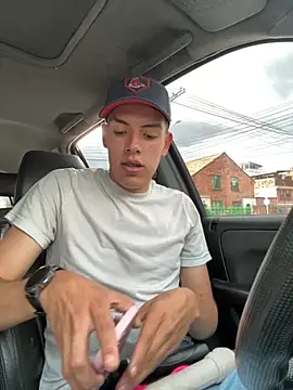 mattebret11 online show from 09/18/25, 07:38